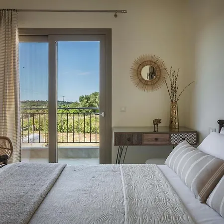 Sailing Kefalonia * Karavádhos