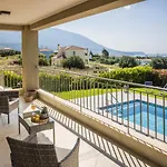 Sailing Villa Kefalonia * Karavados